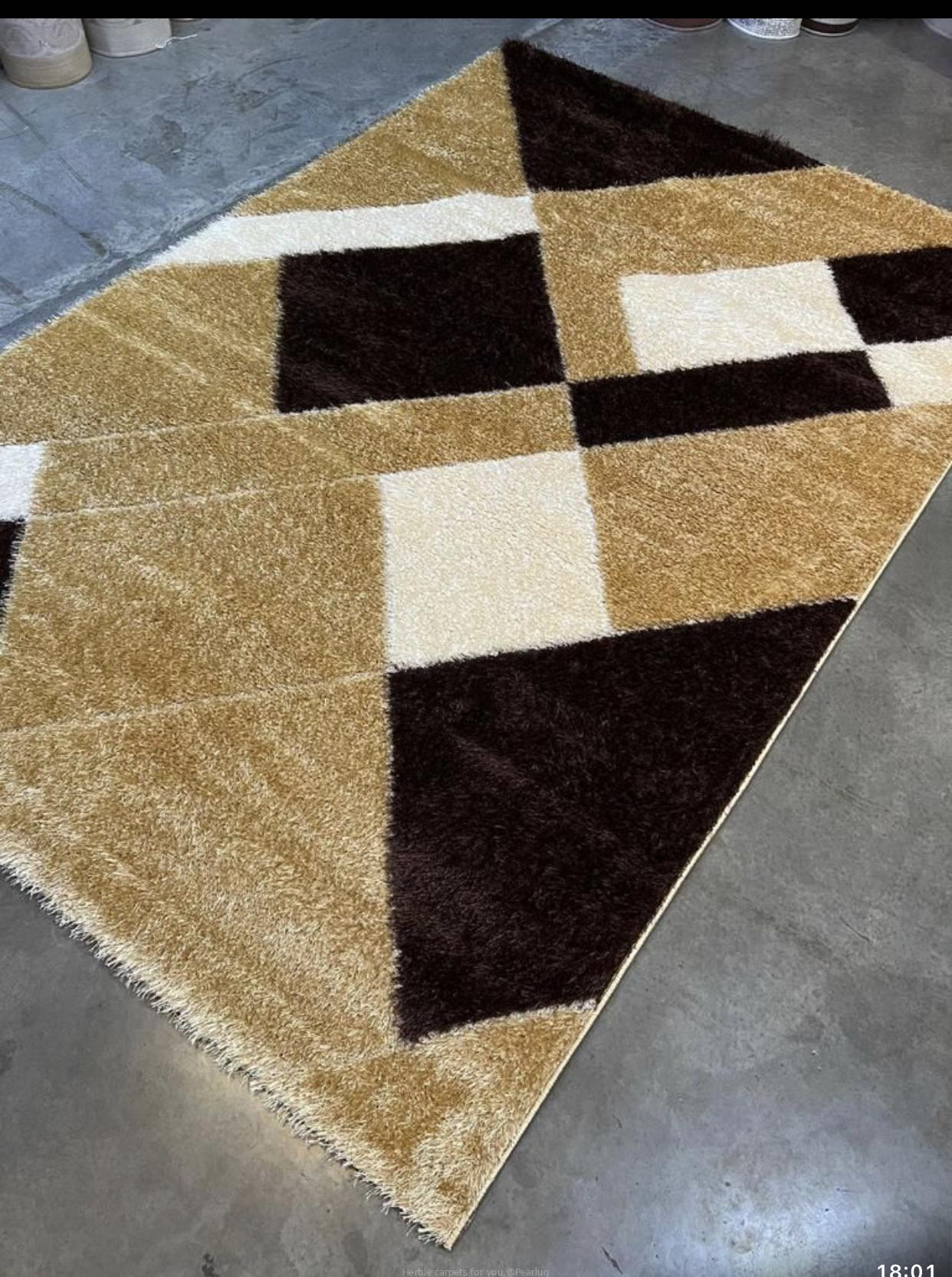 Center carpets