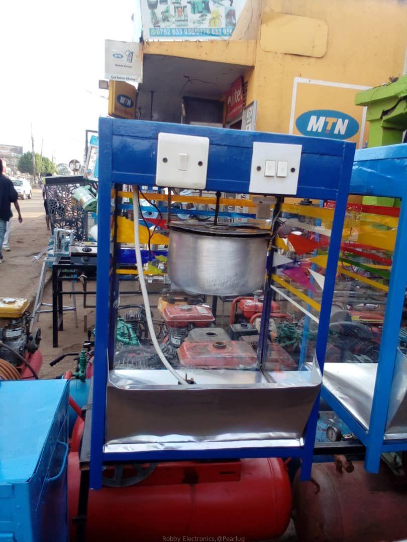 Popcorn 🍿 machines