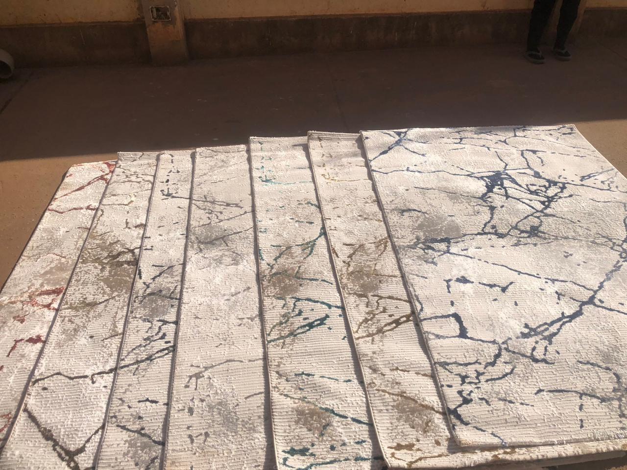 Center Carpets