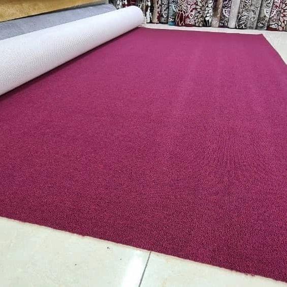 Wall to wall carpets