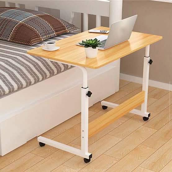 Lapyop desk