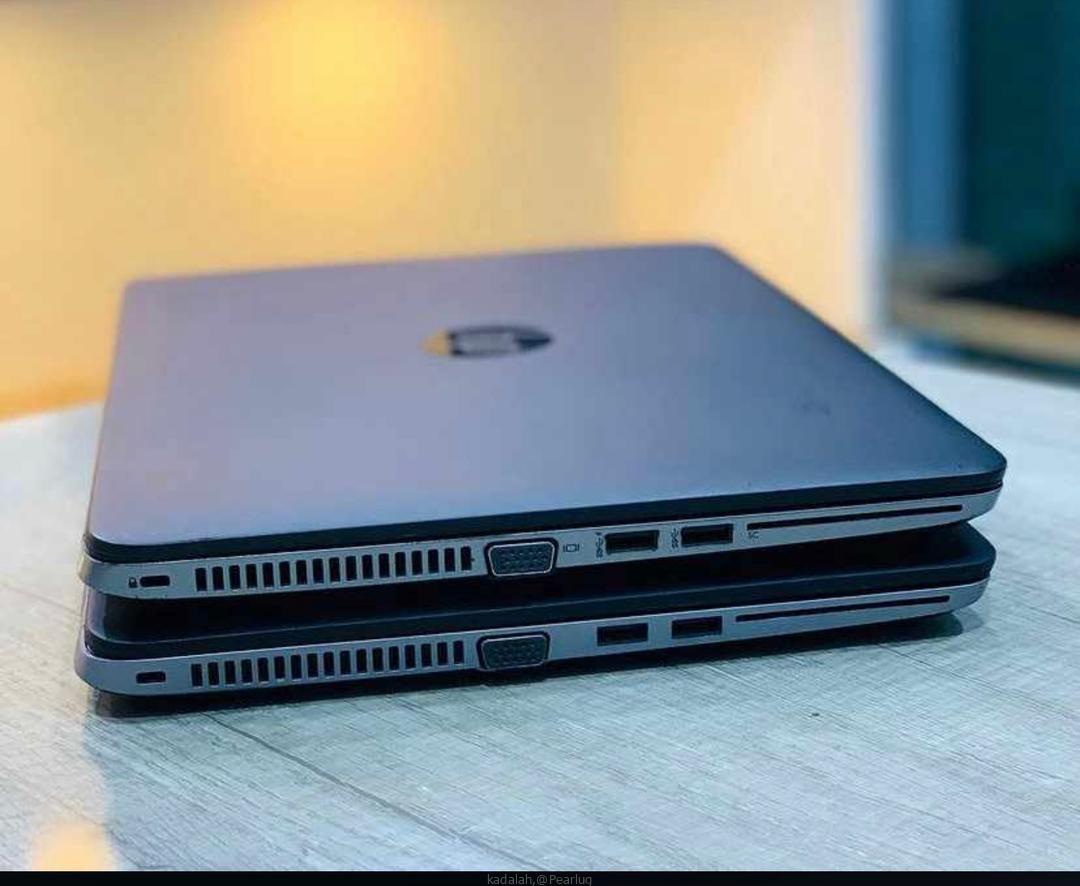 Computer laptops