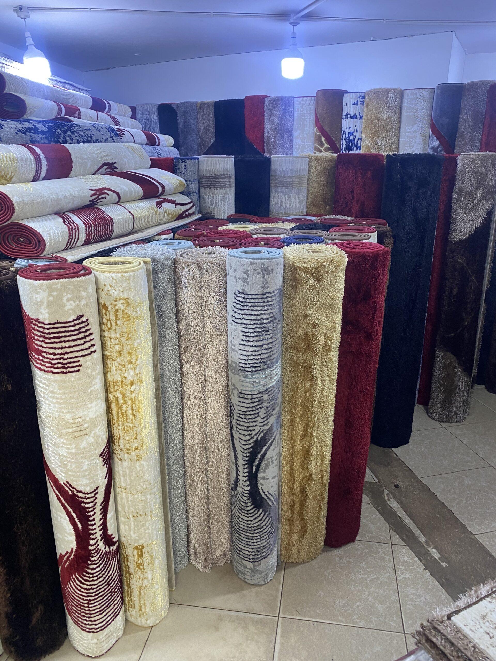 Center carpets