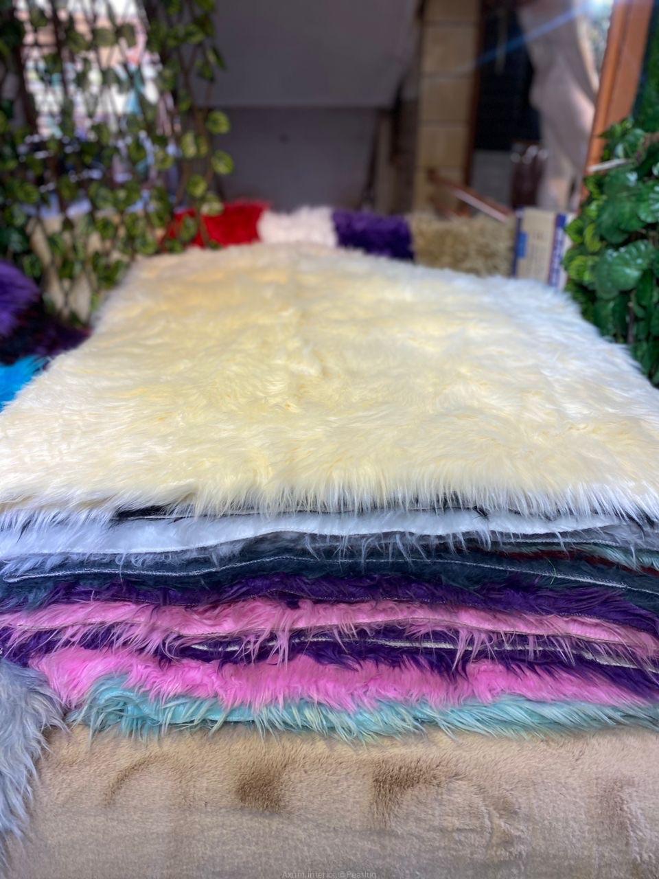 Fluffy carpet