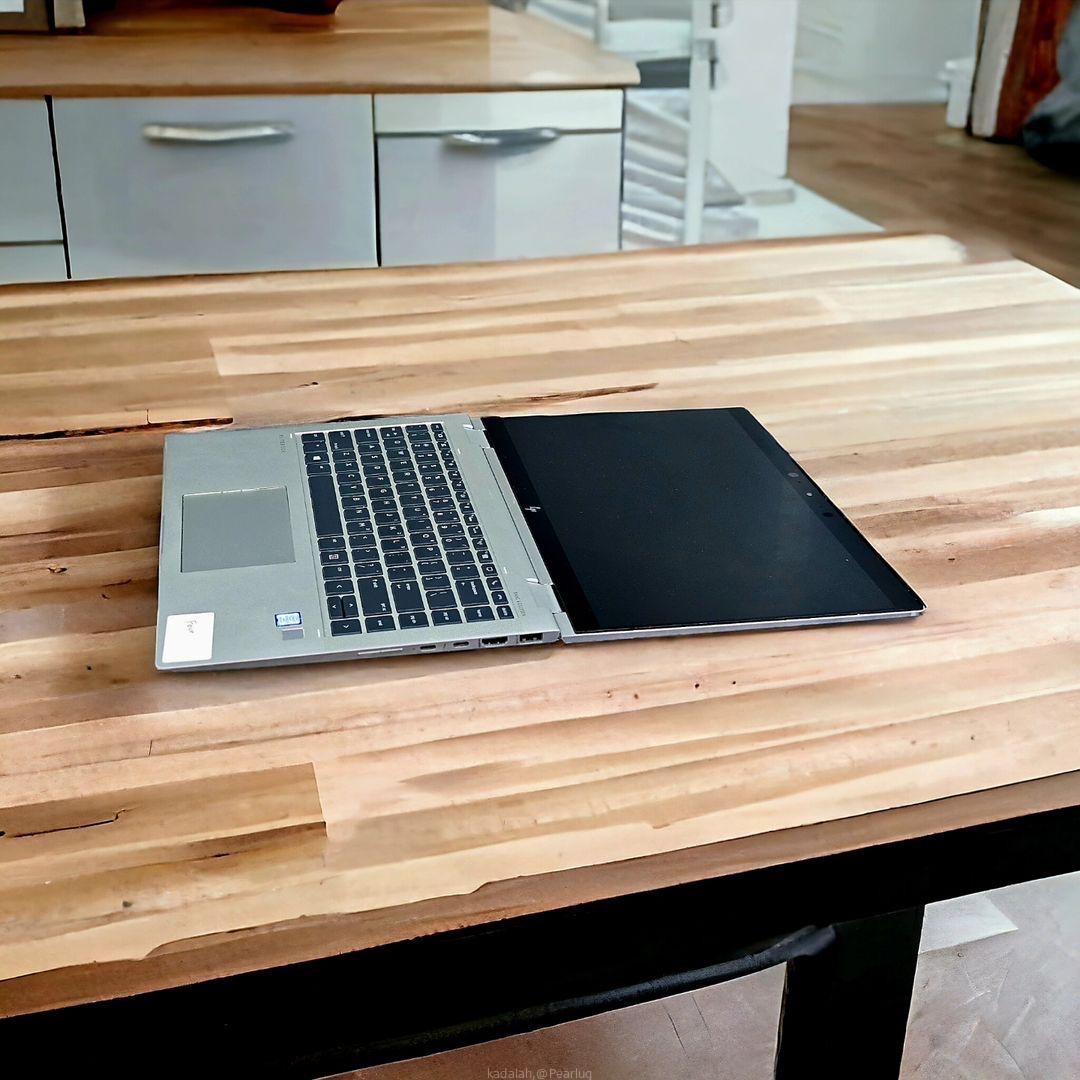 Computer laptops