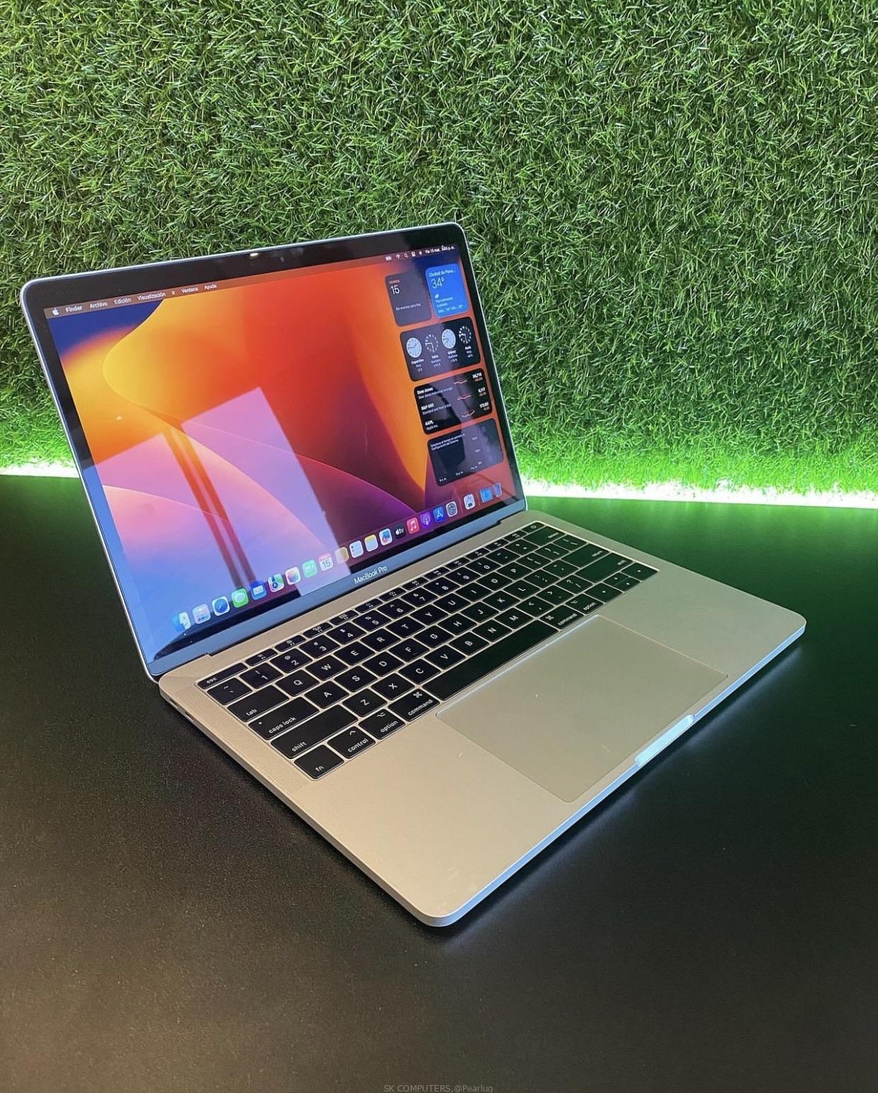 Laptop