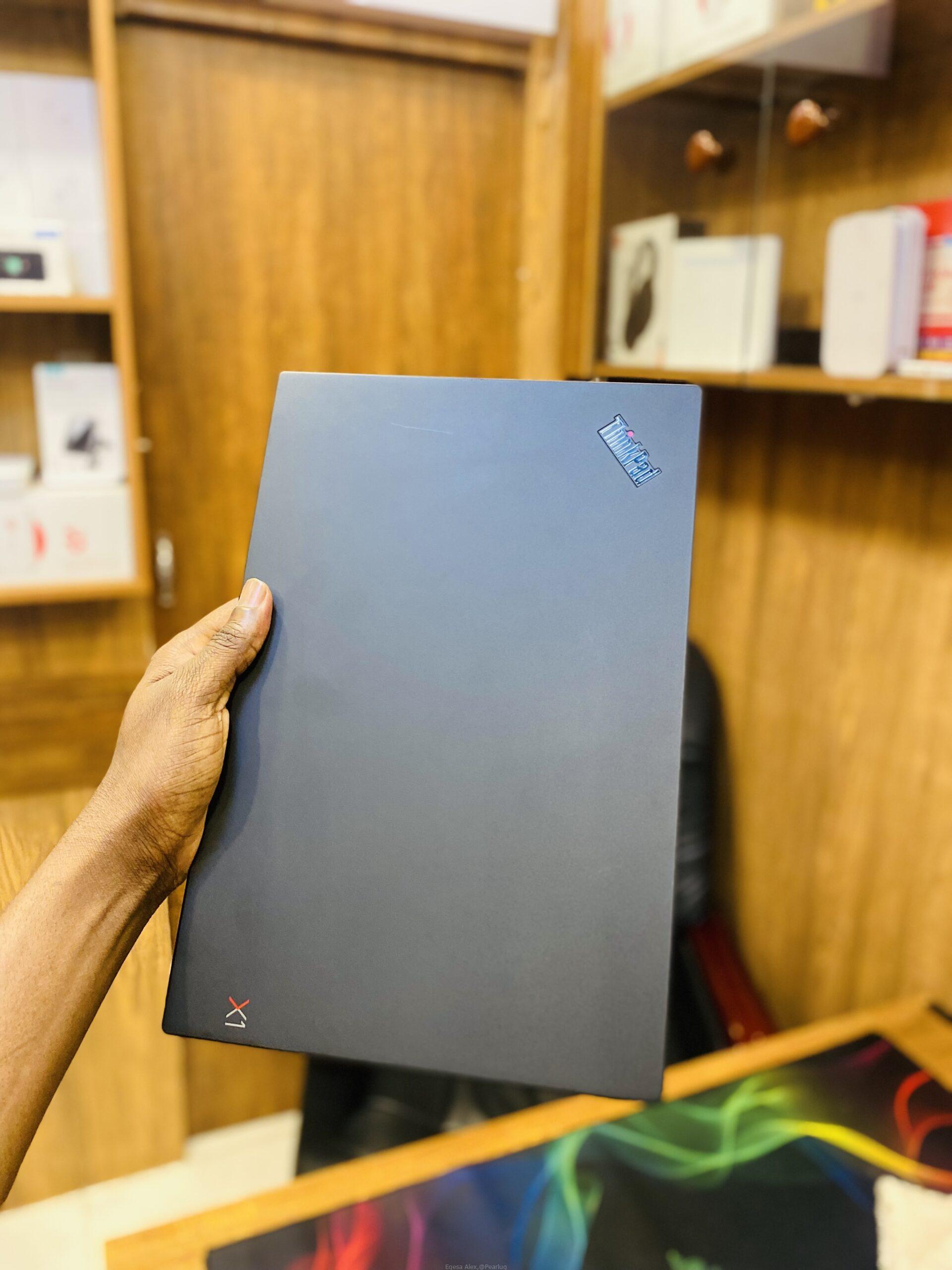 Lenovo X1 carbon