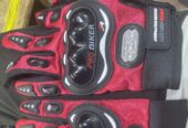Riding gloves