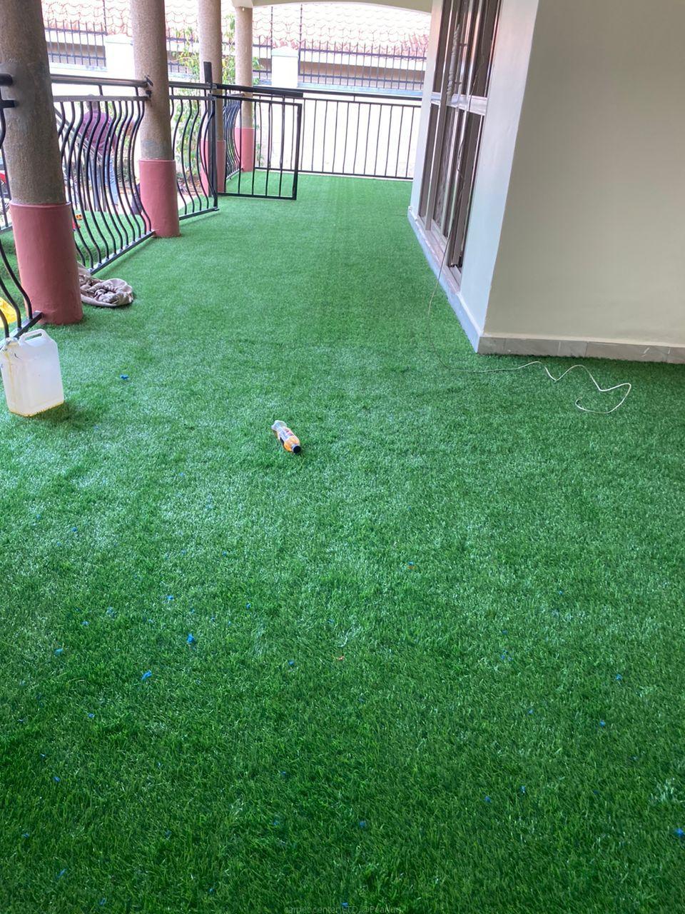 Center Carpets