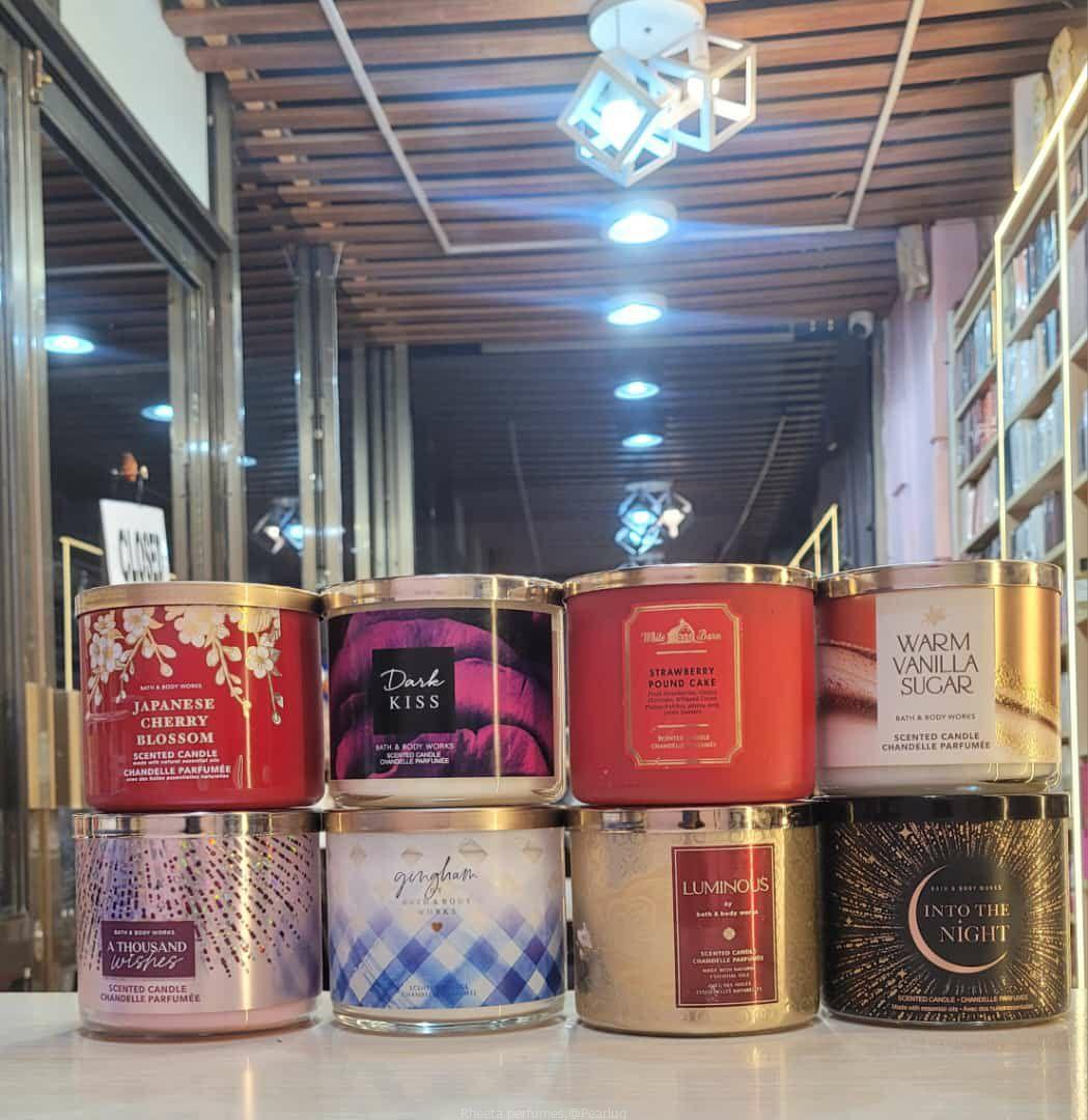3 wick scented candles