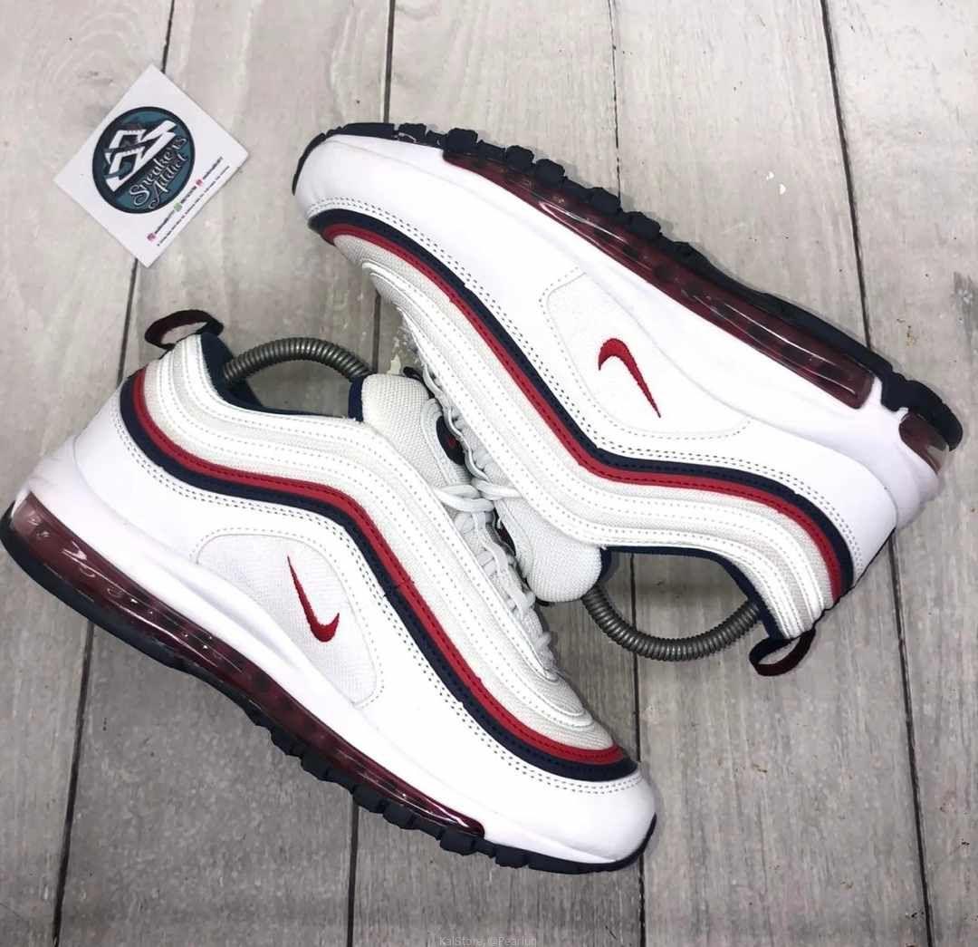 Kicks