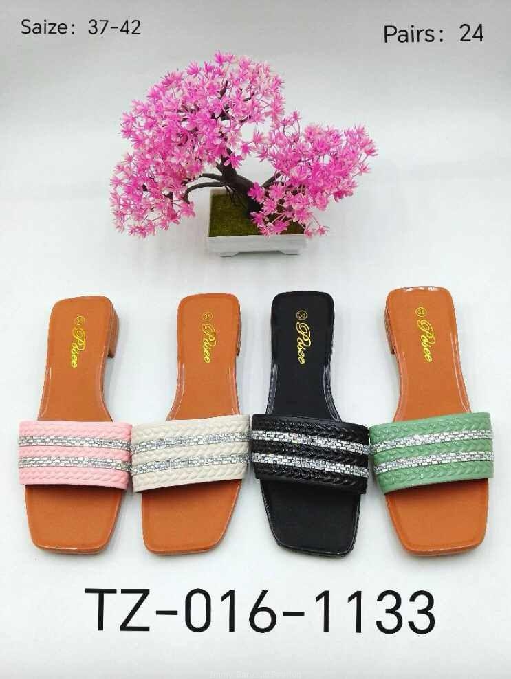 Open flat shoes