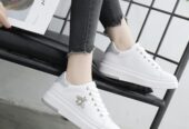 Ladies sneakers