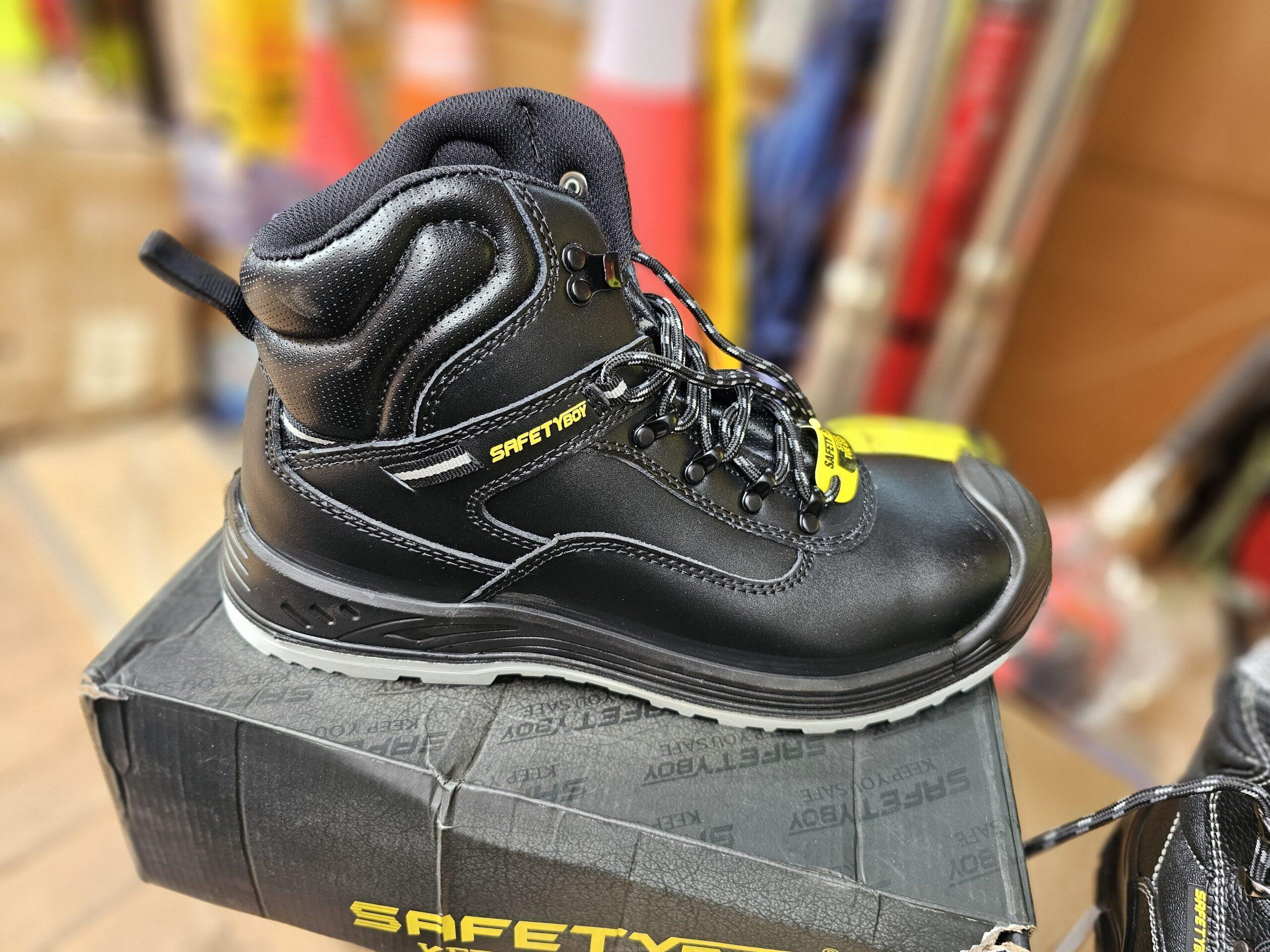 Safety shoes