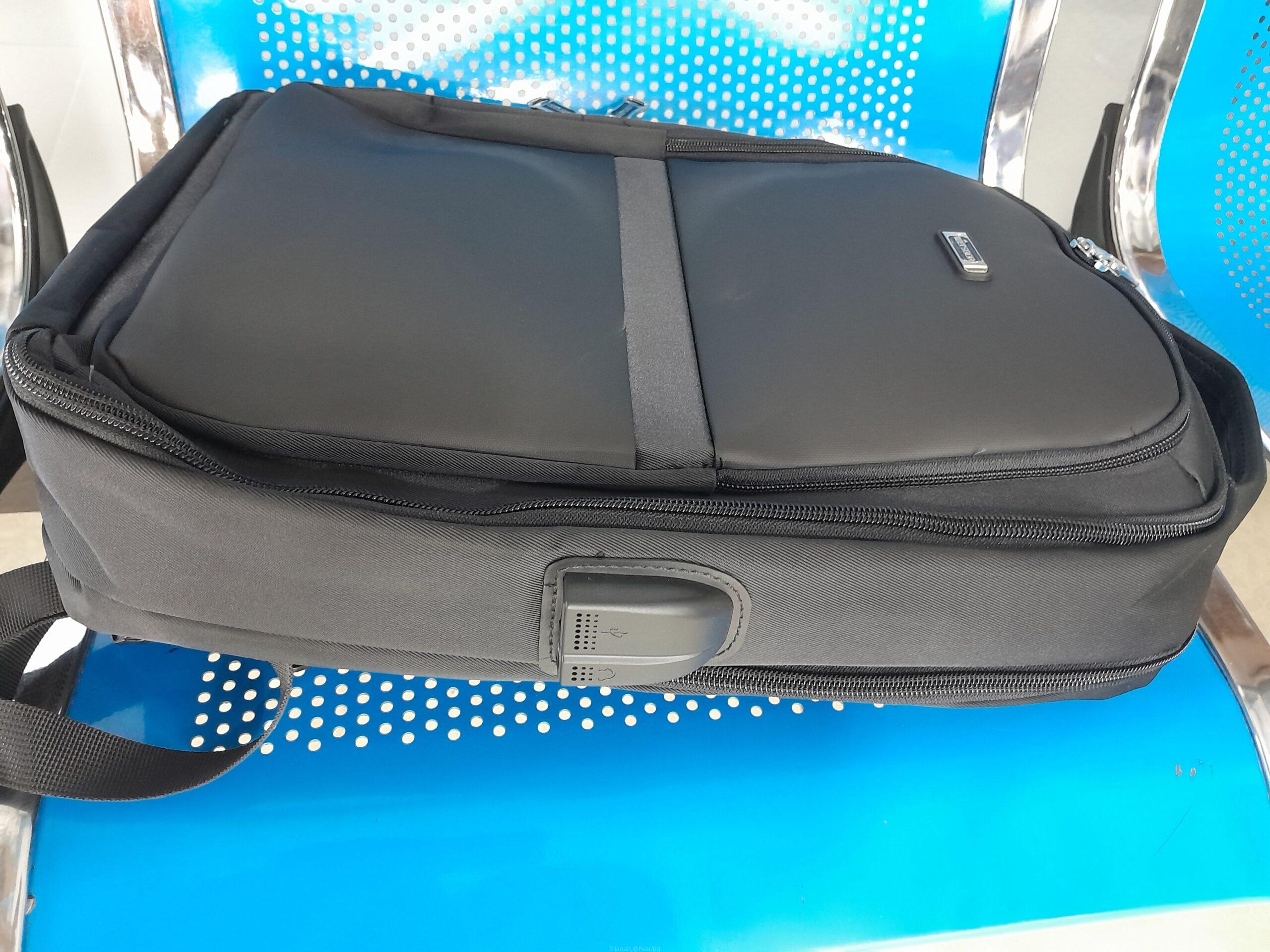Laptop bag
