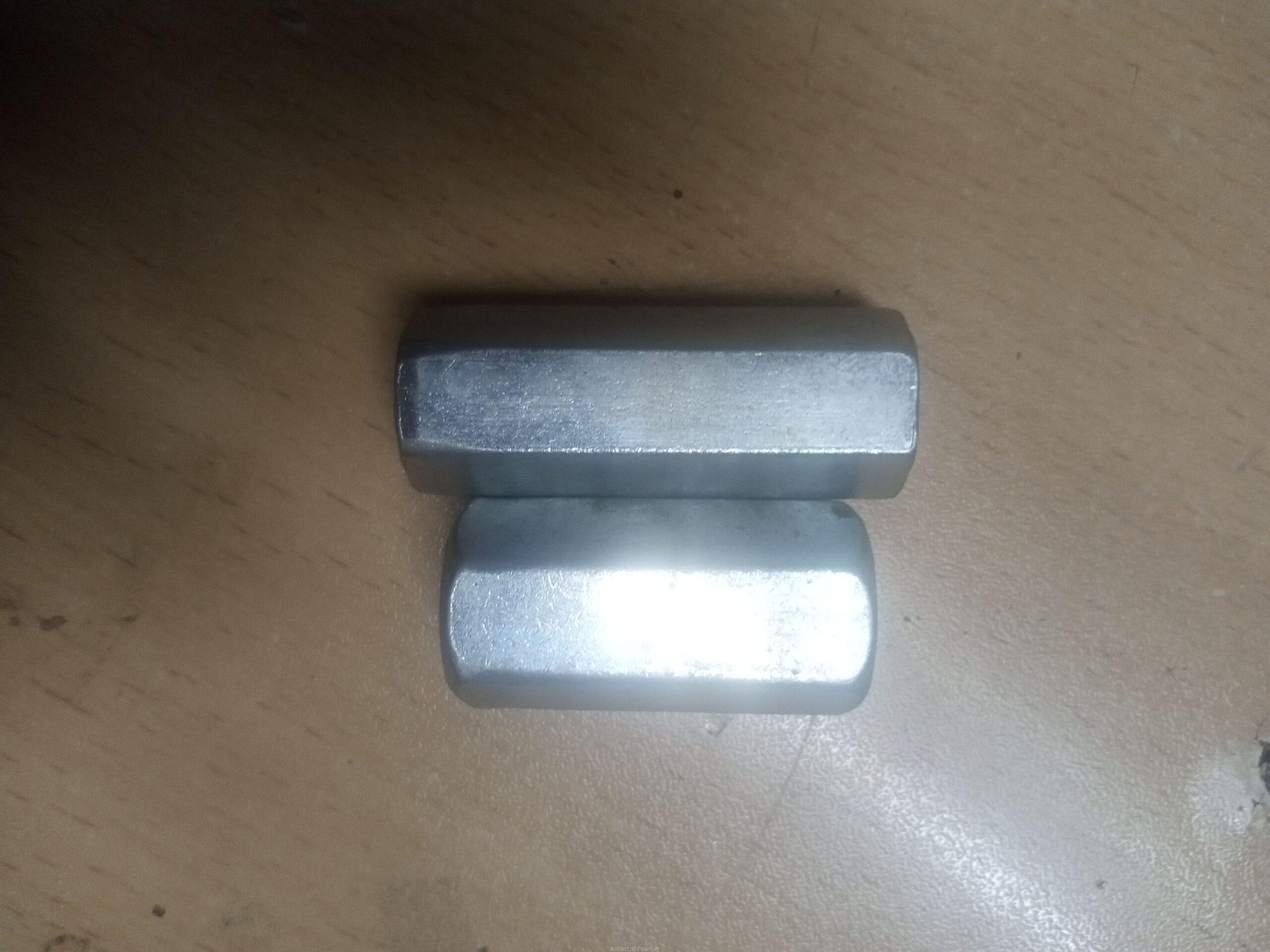 LONG NUTS