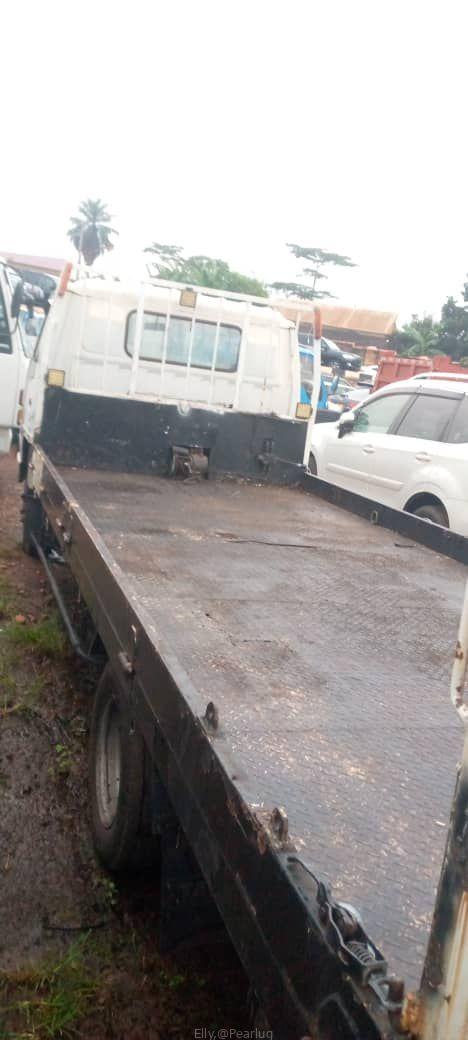 Isuzu Carrier Truck