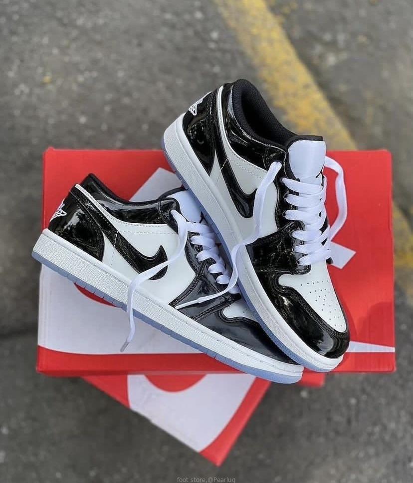 Casual shoes