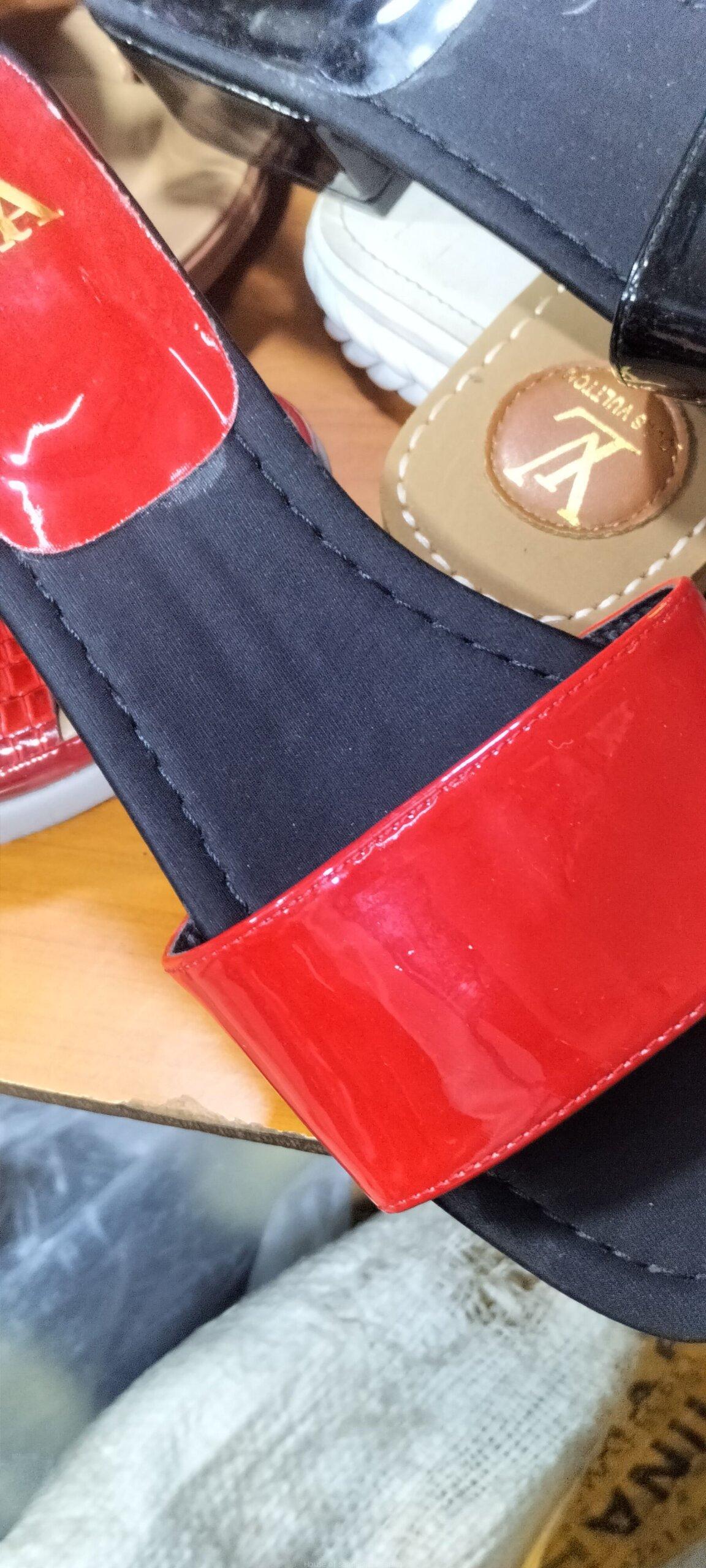 Ladies shoes
