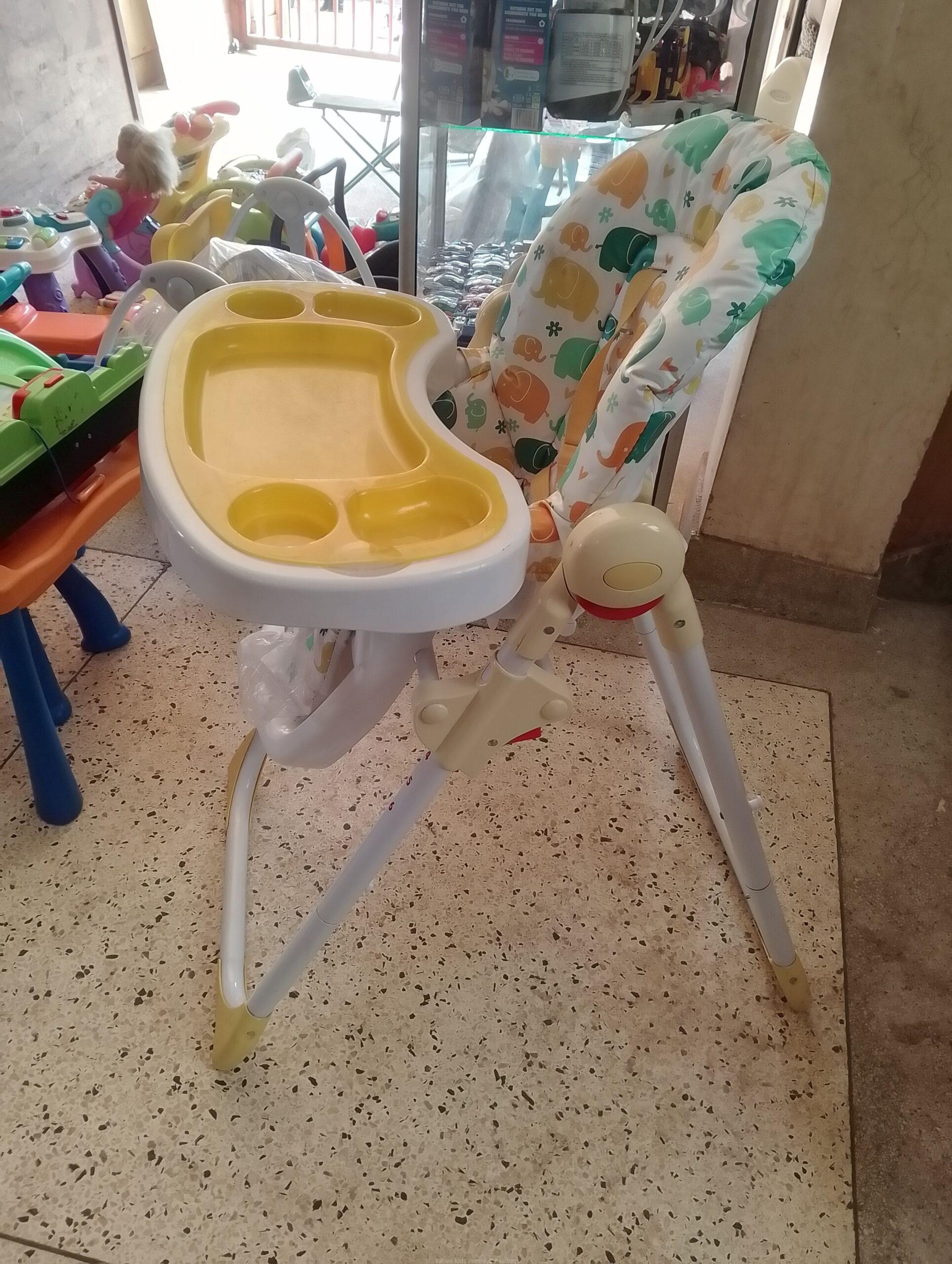 London feeding chair