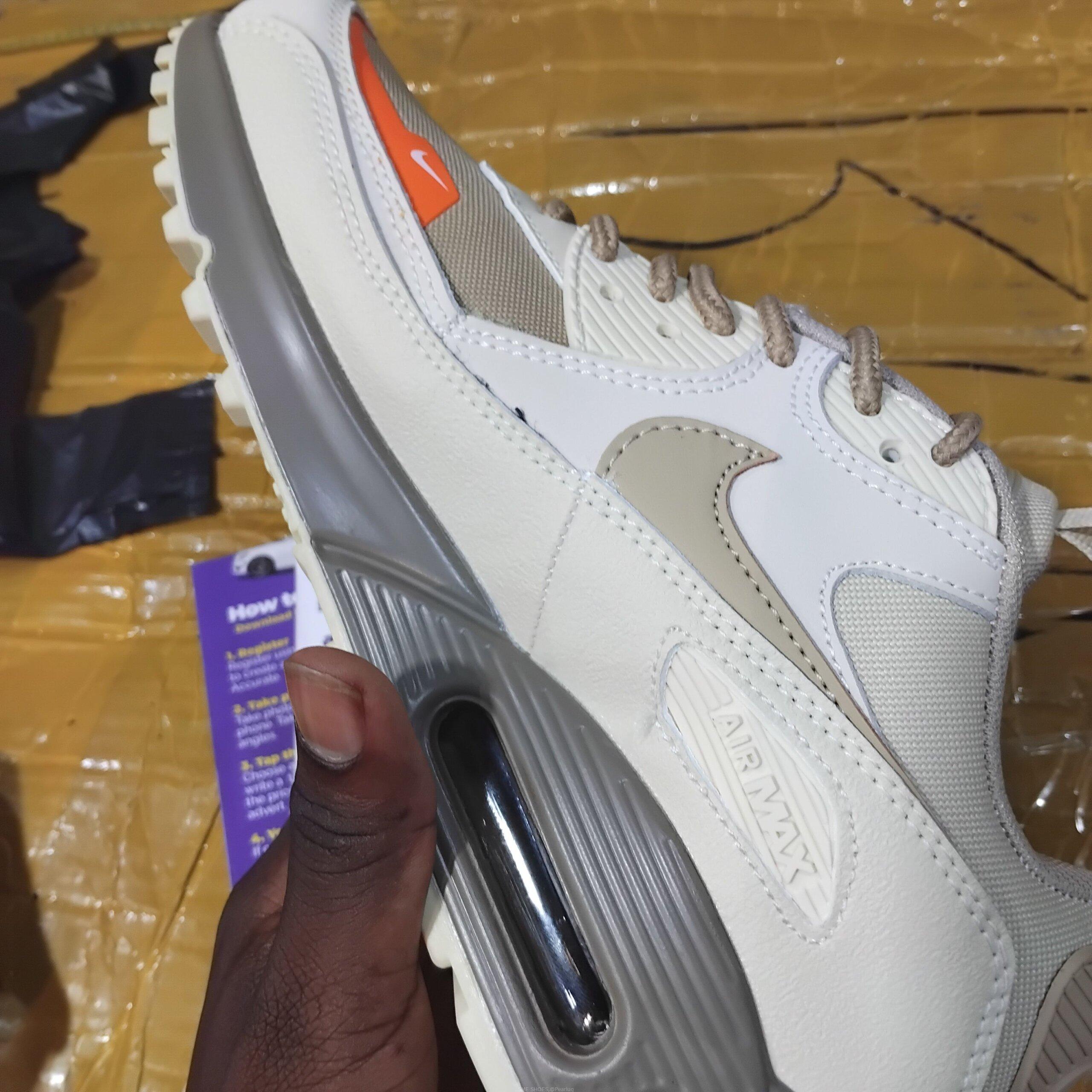 Men shoe
