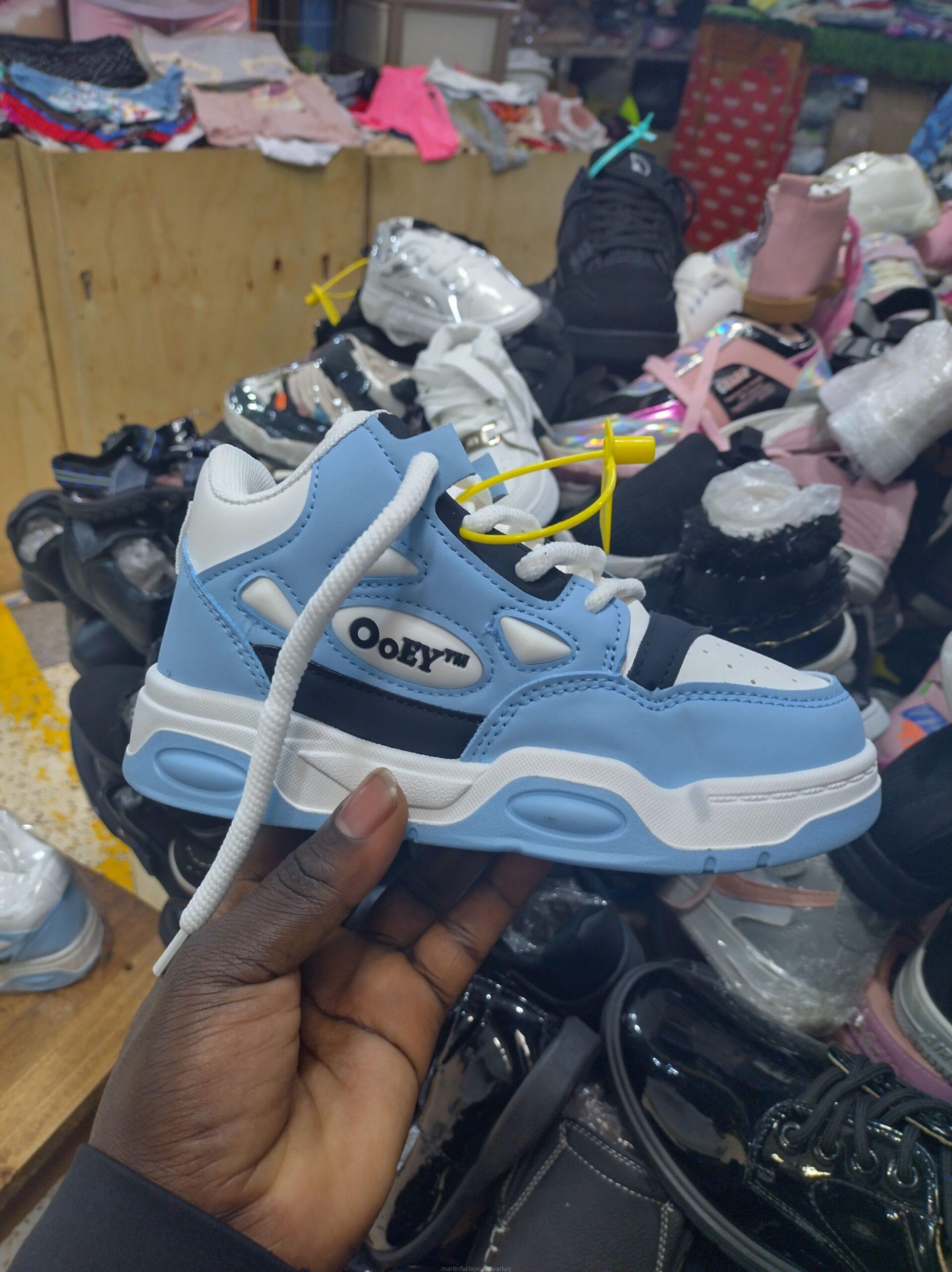 Kids sneakers