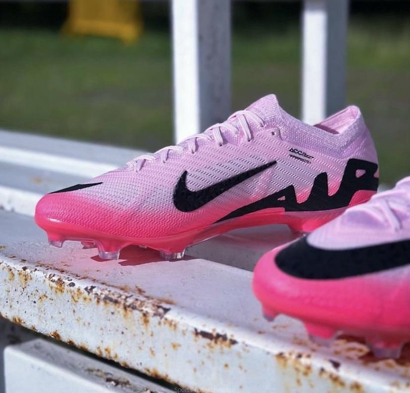 Football shoes