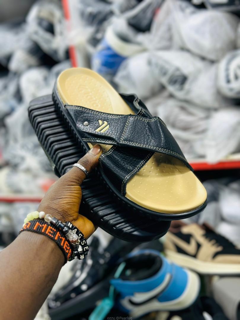 Classic open shoes