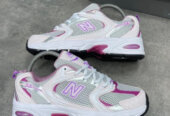 Ladies sneakers