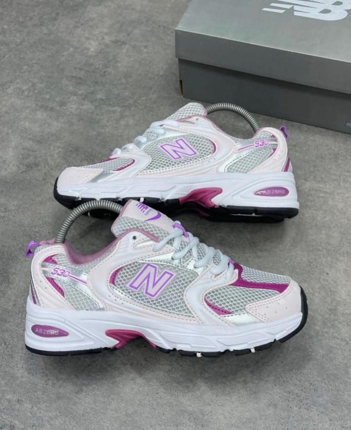 Ladies sneakers