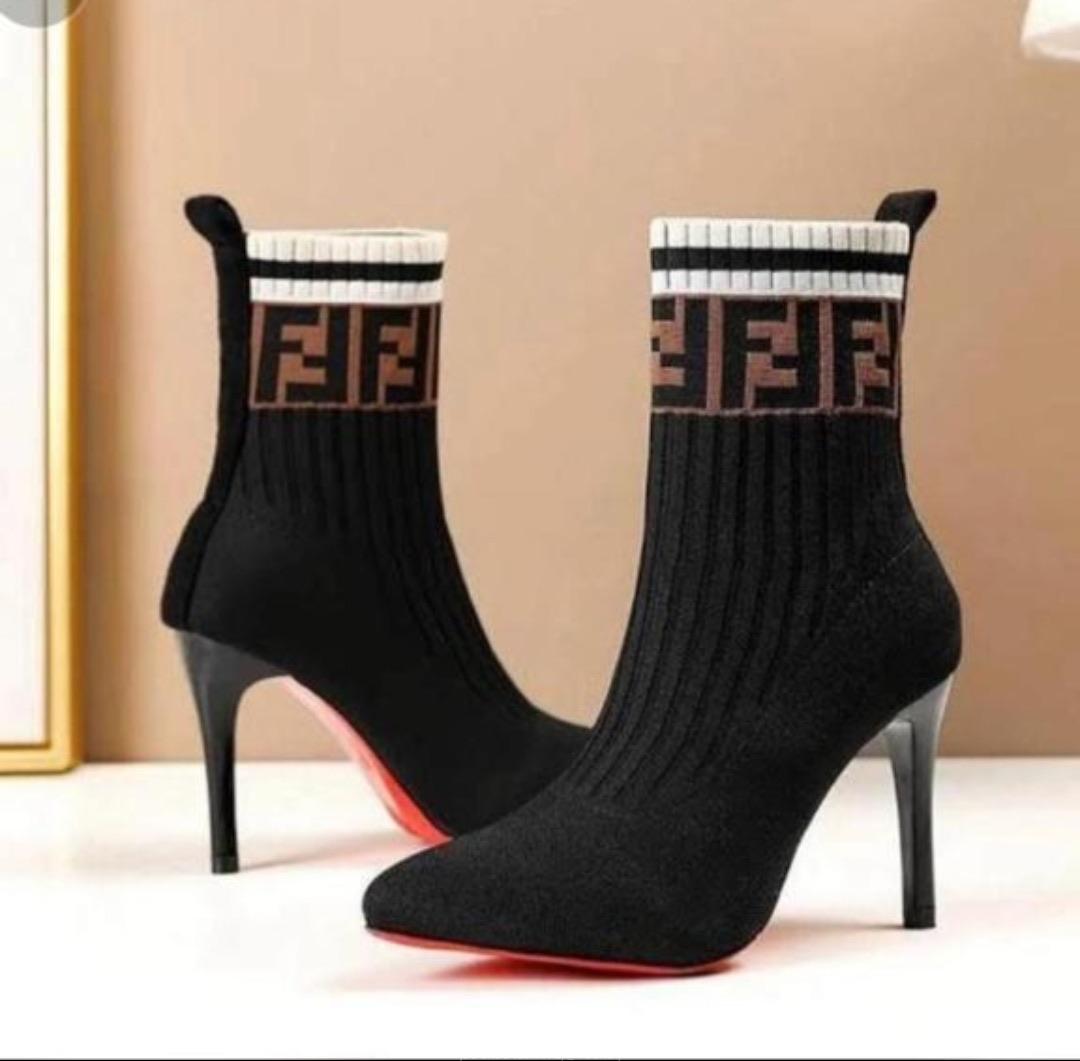 Ladies boots