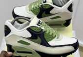 Brand new Air Max premia