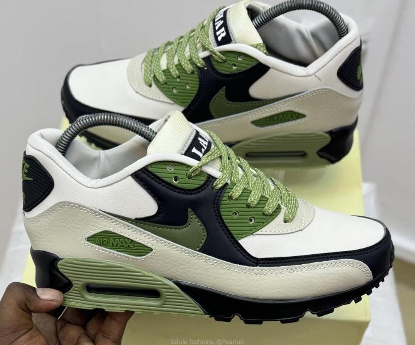 Brand new Air Max premia