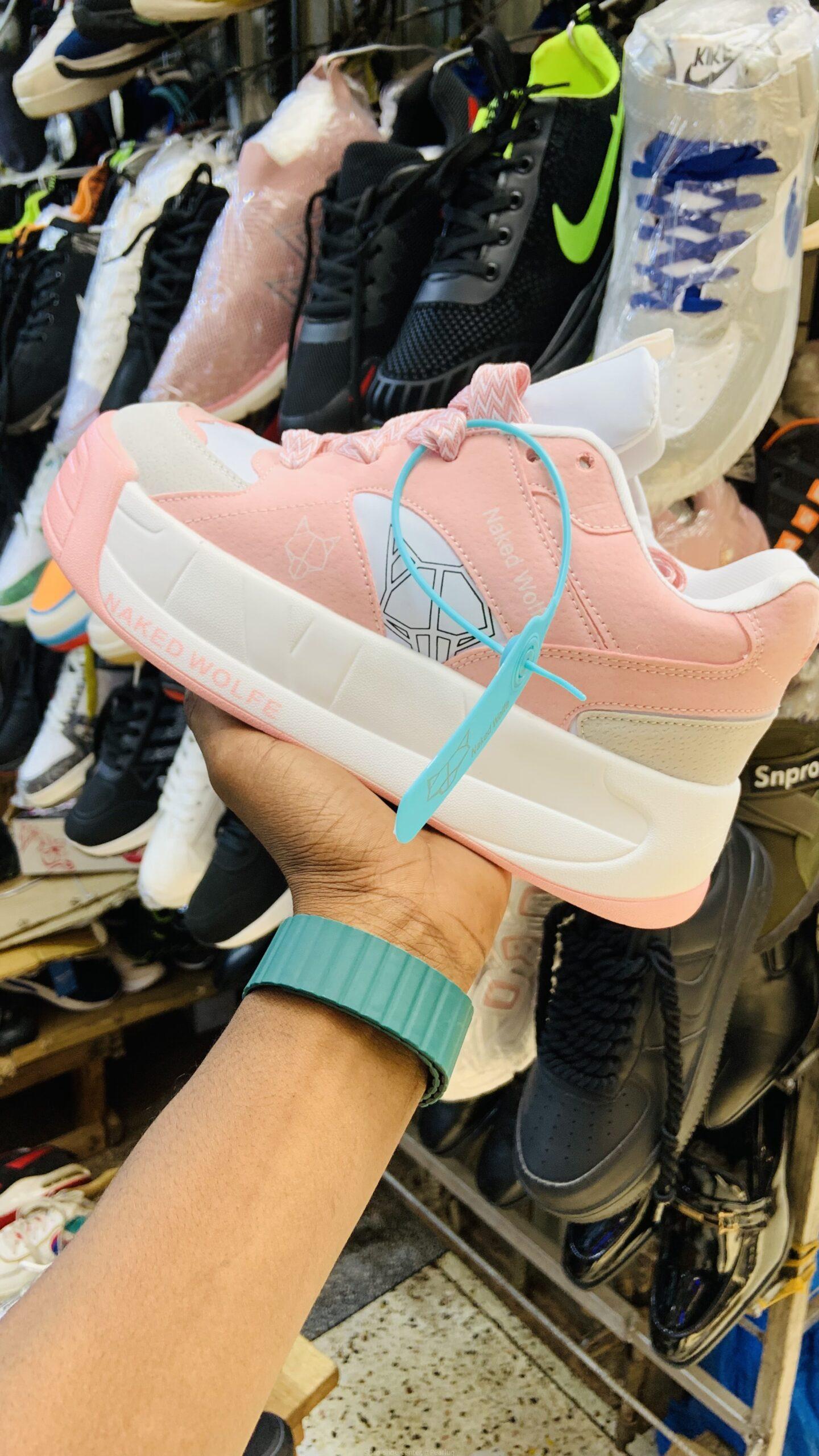 Necked Wolf Shoe
