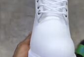 Casual shoes