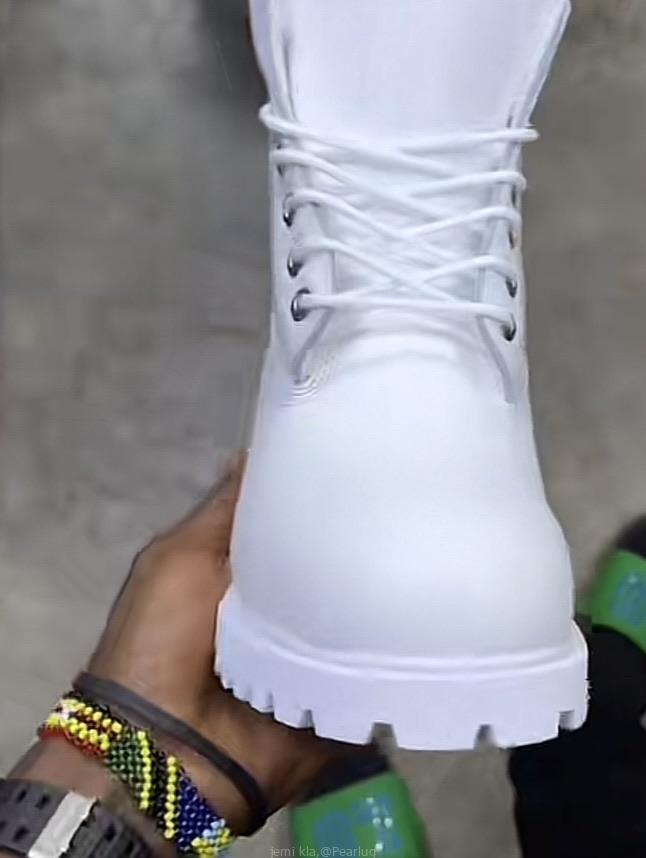 Casual shoes