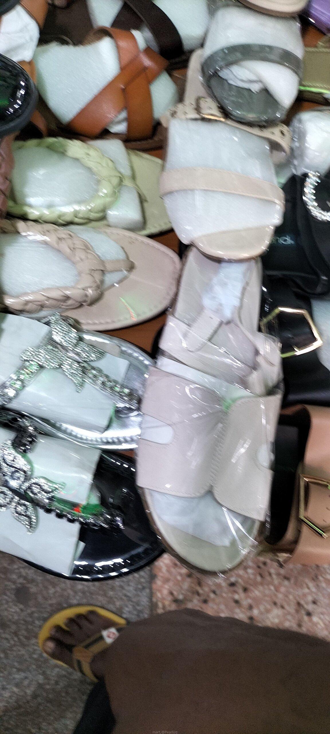 Ladies shoes