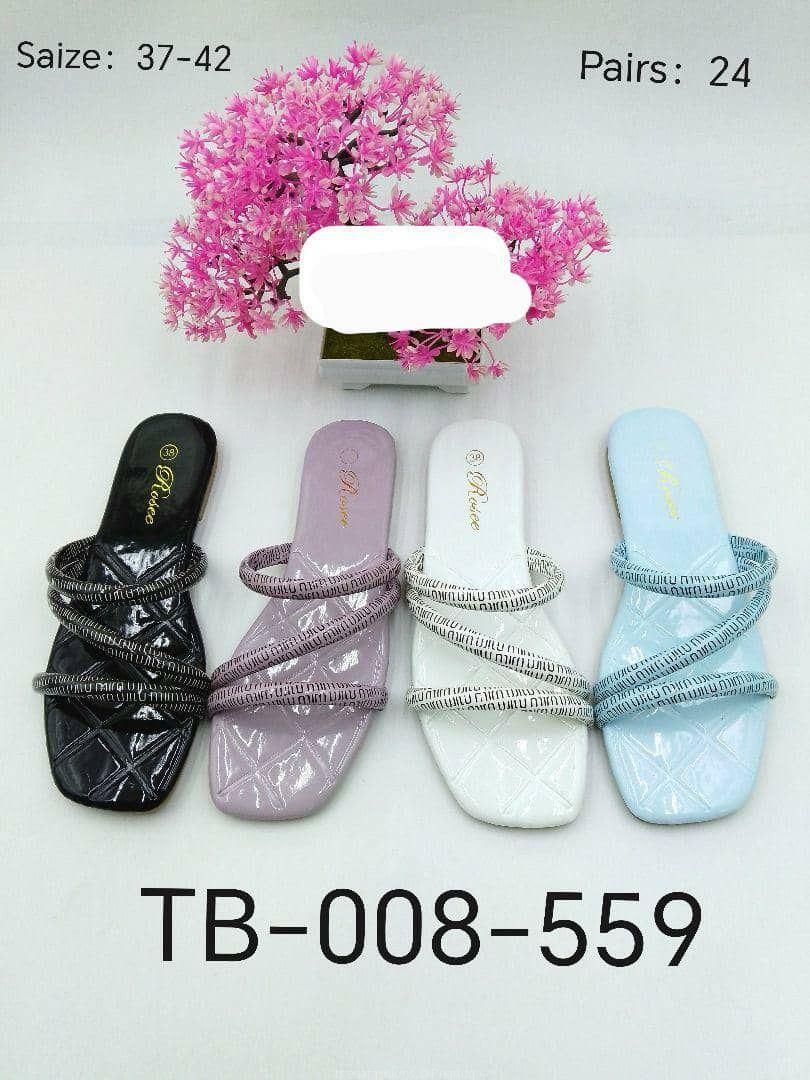 Flat shoes