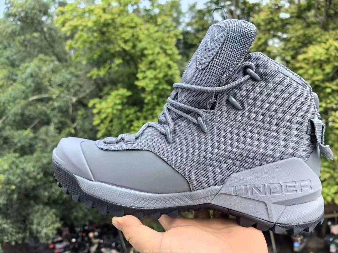 Mens boots