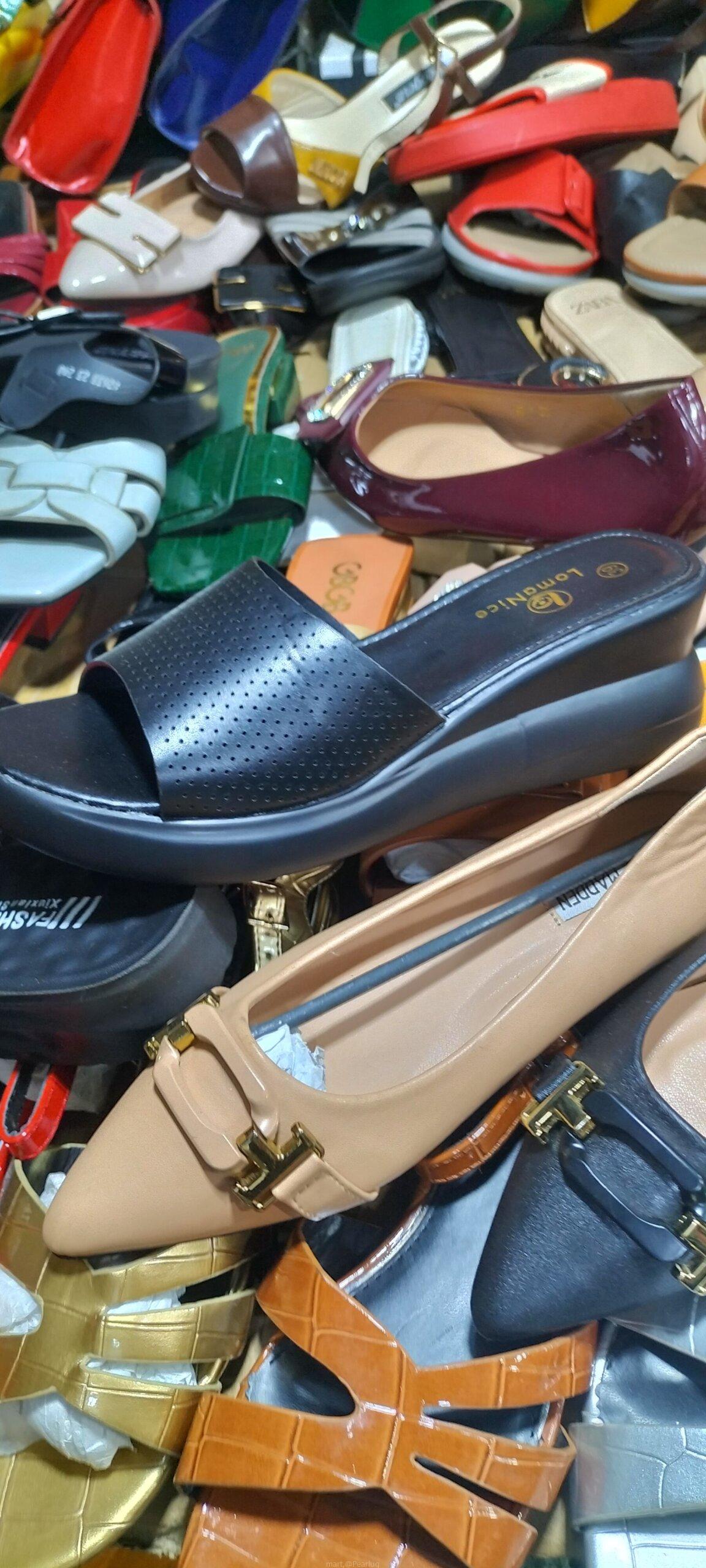 Ladies shoes