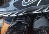 Sakteoabrd . Nike
