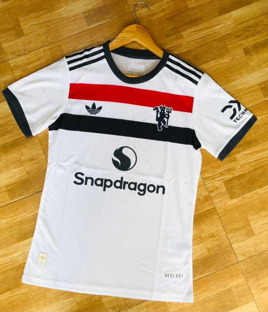 Manchester United away, home and third kit Jerseys