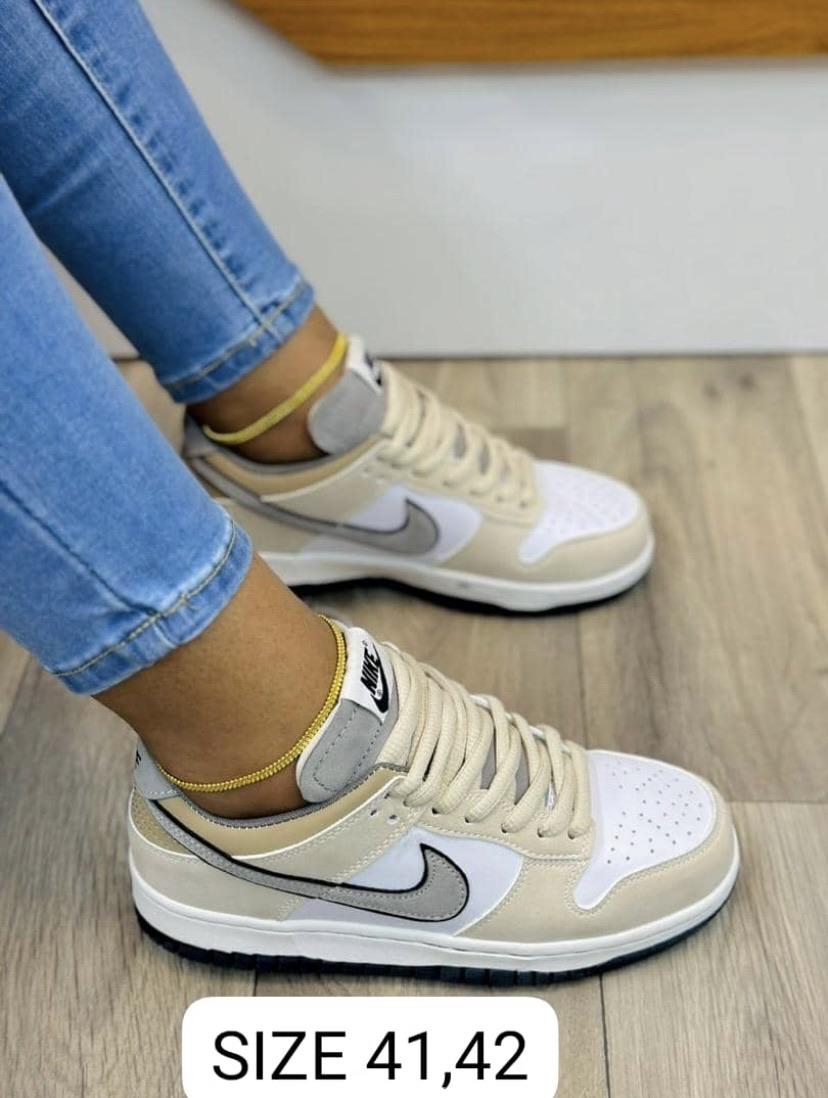 Girls SB-Dunks sneakers 👟 Original first hand