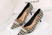 Ladies shoe