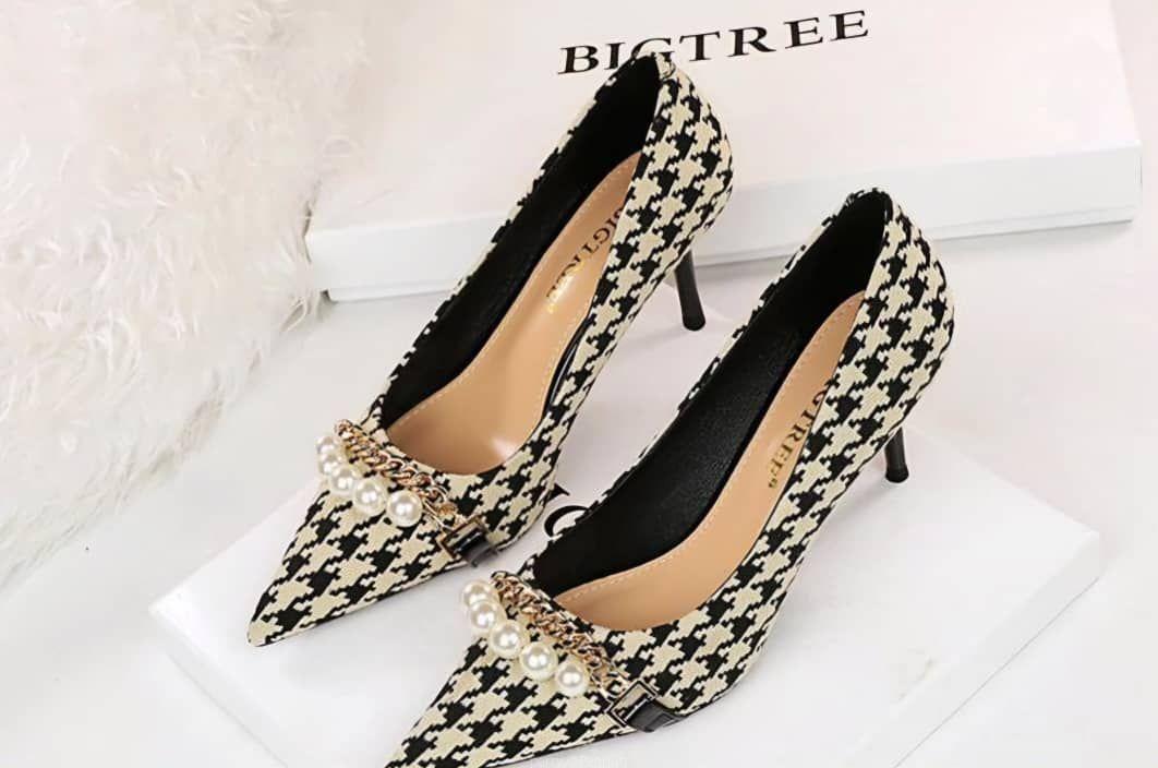 Ladies shoe