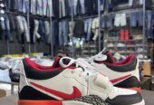 Canvas shoes