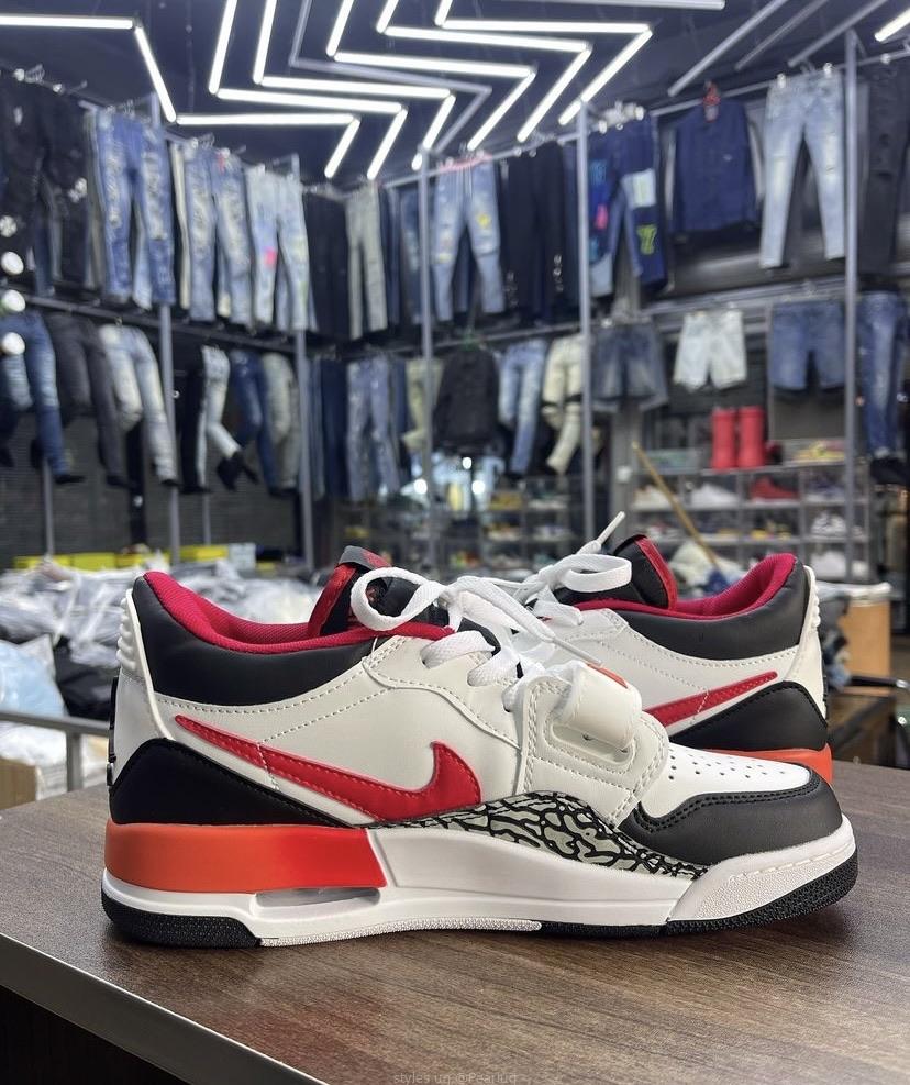 Canvas shoes