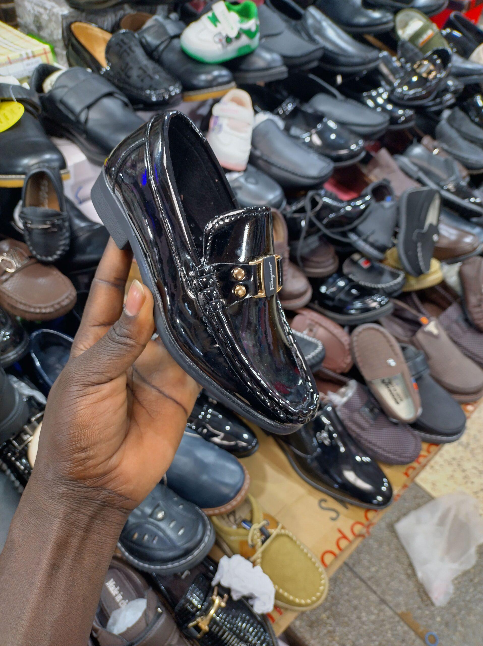 Boys shoes