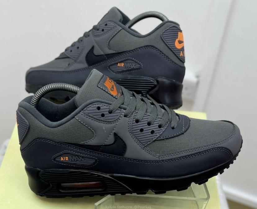 Brand new Air Max premia