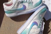 Canvas shoes